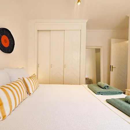 Stylish & Cozy By The